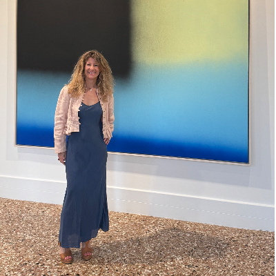 Vanessa Curry — Art adviser